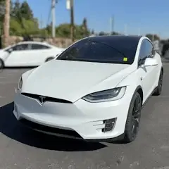 Скачать Electric Tesla Model X Driver [Взлом Много монет] APK на Андроид